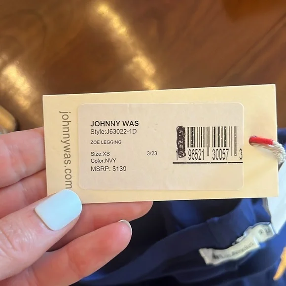 NEW JOHNNY WAS RARE ZOE EMBROIDERED LEGGINGS NAVY - Picture 15 of 16